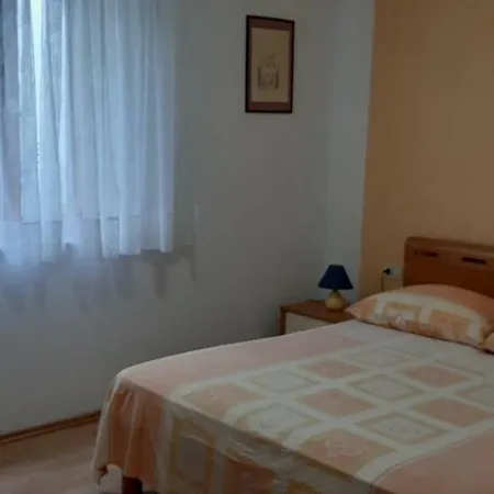 Darko Apartamento Raša